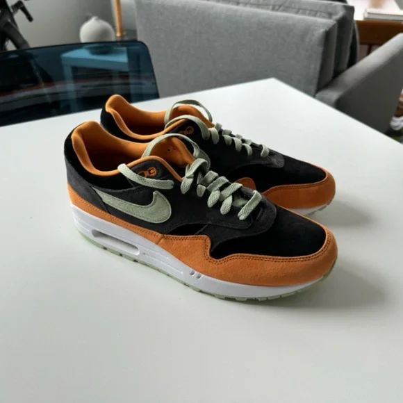 Nike Air Max 1 Premium - M 10 - Anthracite/Black/Kumquat/Honeydew - Picture 2 of 3